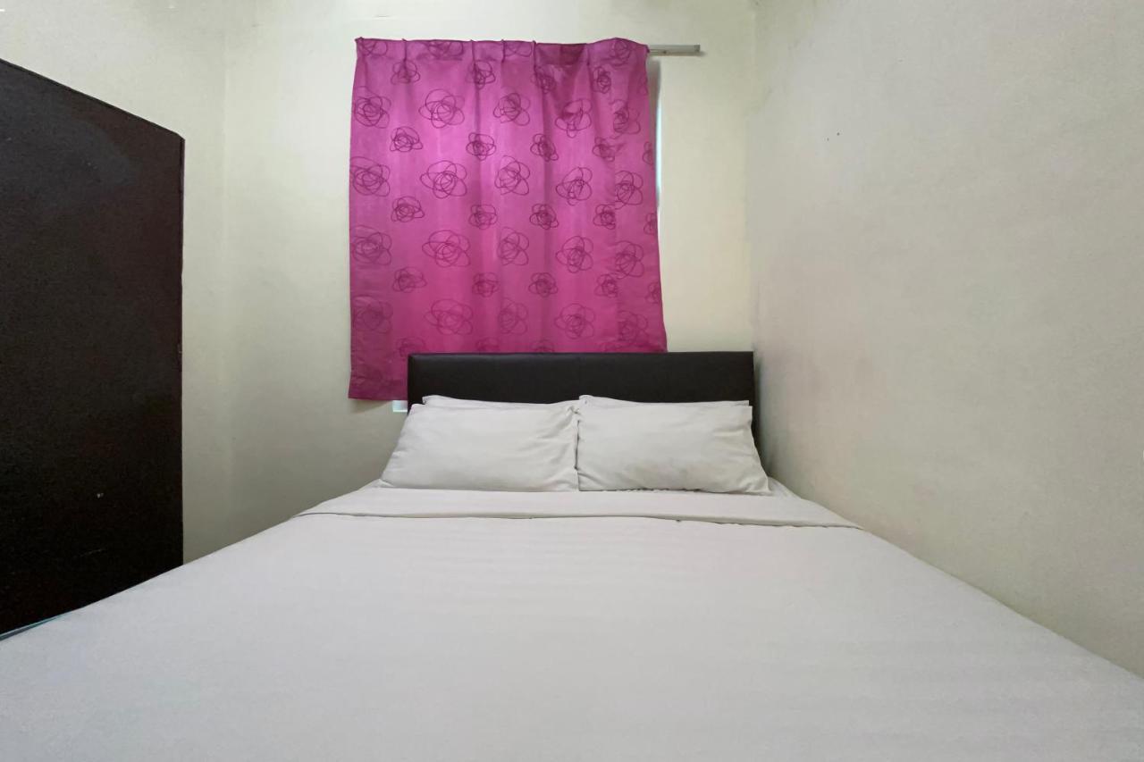 Spot On 89673 Good Friend Hotel George Town Extérieur photo