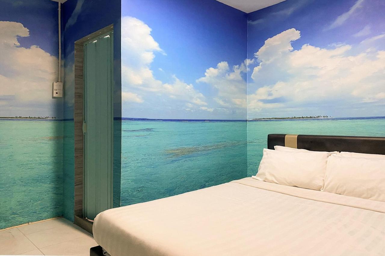 Spot On 89673 Good Friend Hotel George Town Extérieur photo